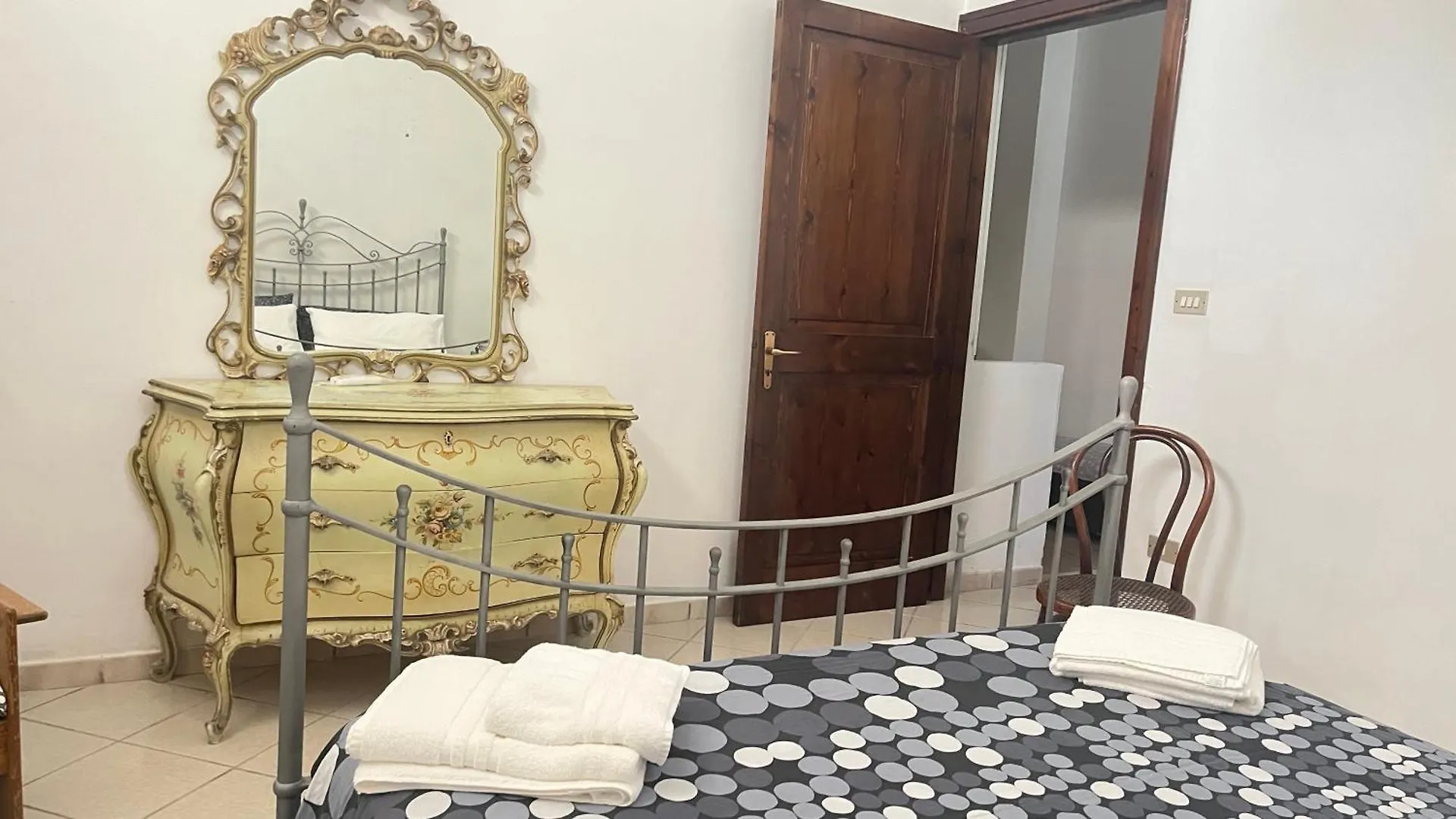 Villa Daniela - Appartamento In Villa Lecce 0*,  Italy